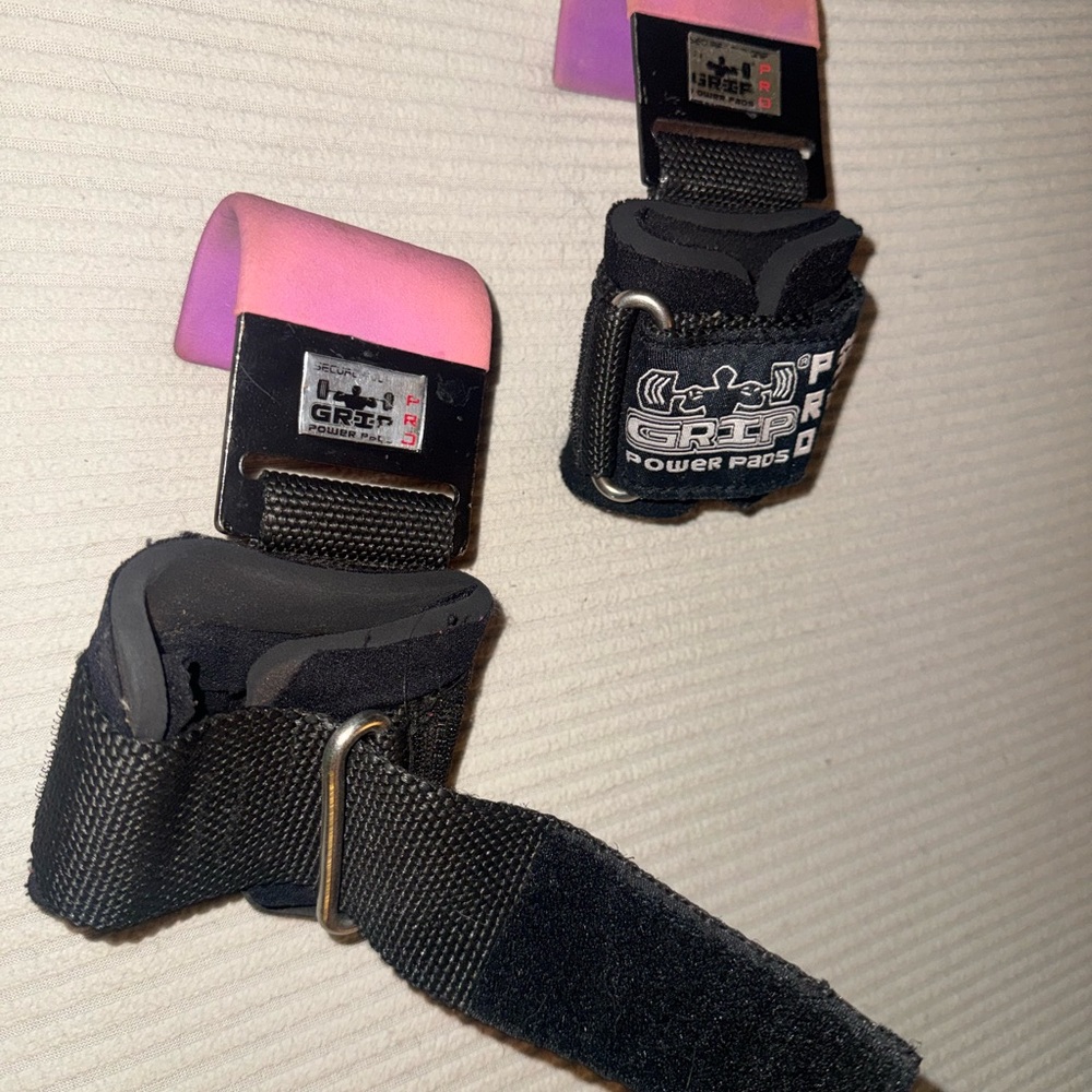 Pink and Black Lifting Straps - Picture 3 of 4